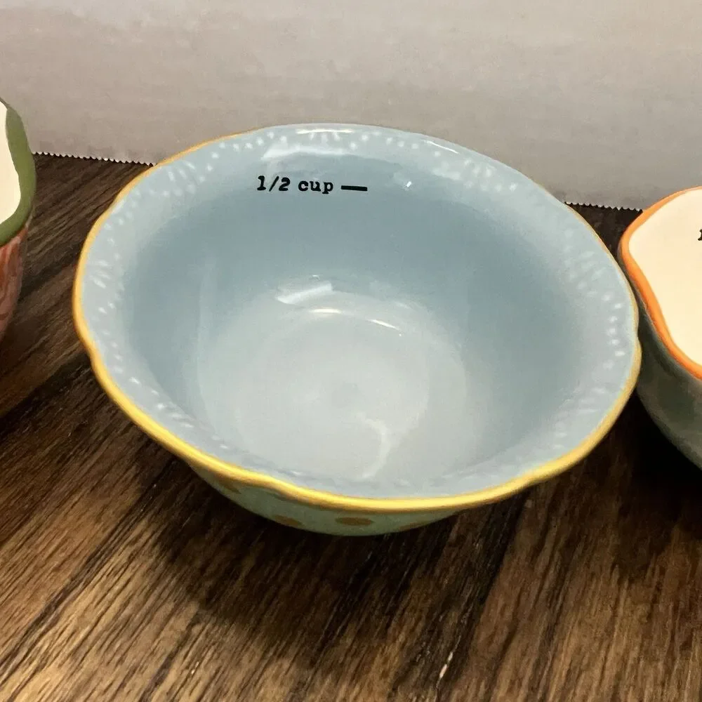 Pioneer Woman Measuring Cup Bowls Set of 4 ceramic Stacking dots color